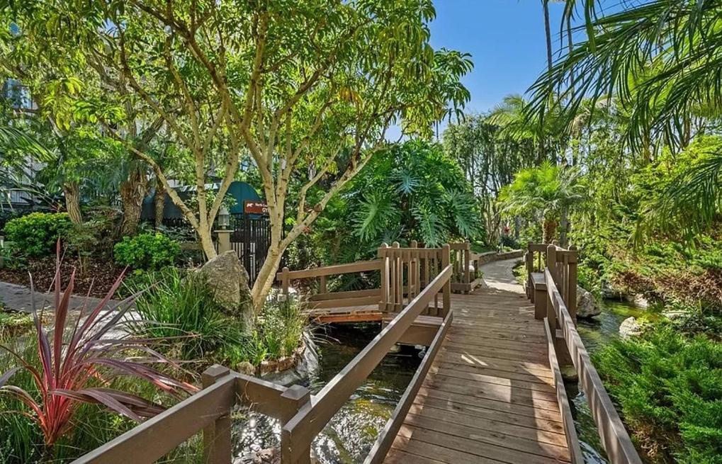 Oceanview Retreat - Steps To The Beach And 2 Pools Оушенсайд Экстерьер фото